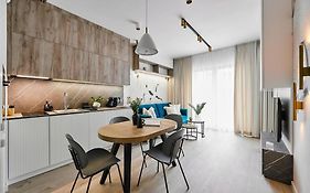 Golden Dreams Luxury Apartments 103